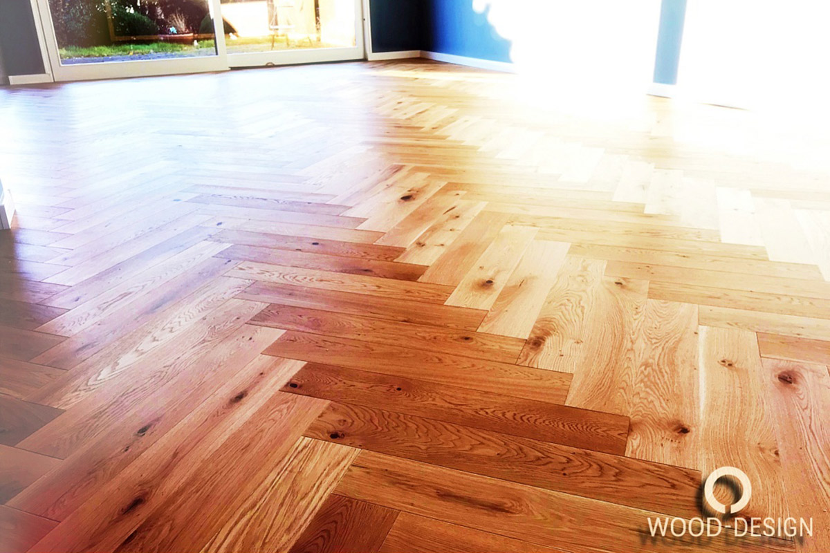 wood-design-referenzen-parkett-fischgraeten-nahaufnahme-seitlich.jpg