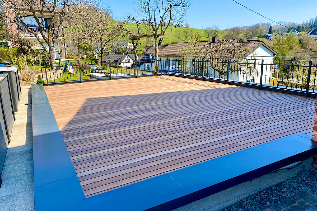 wood-design-referenzen-terrassendeck-2021-juni-aussenansicht-01.jpg